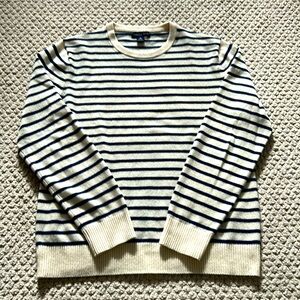 Men’s Lands End wool sweater size: 38-40